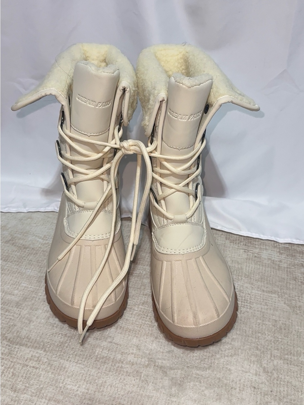Dream Pairs Cream Waterproof Faux Shearling Lined Duck Snow Boots Size 6